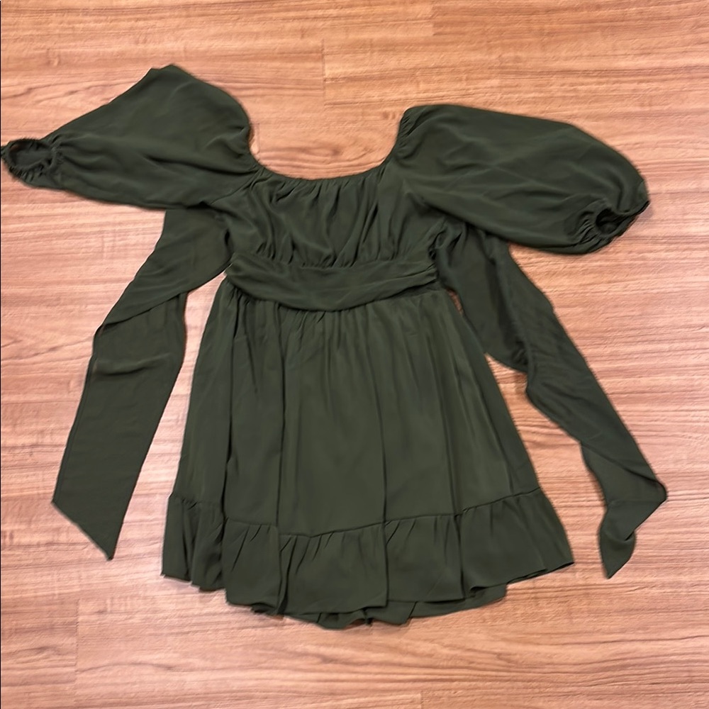 Elegant Green Puff Sleeve Dress